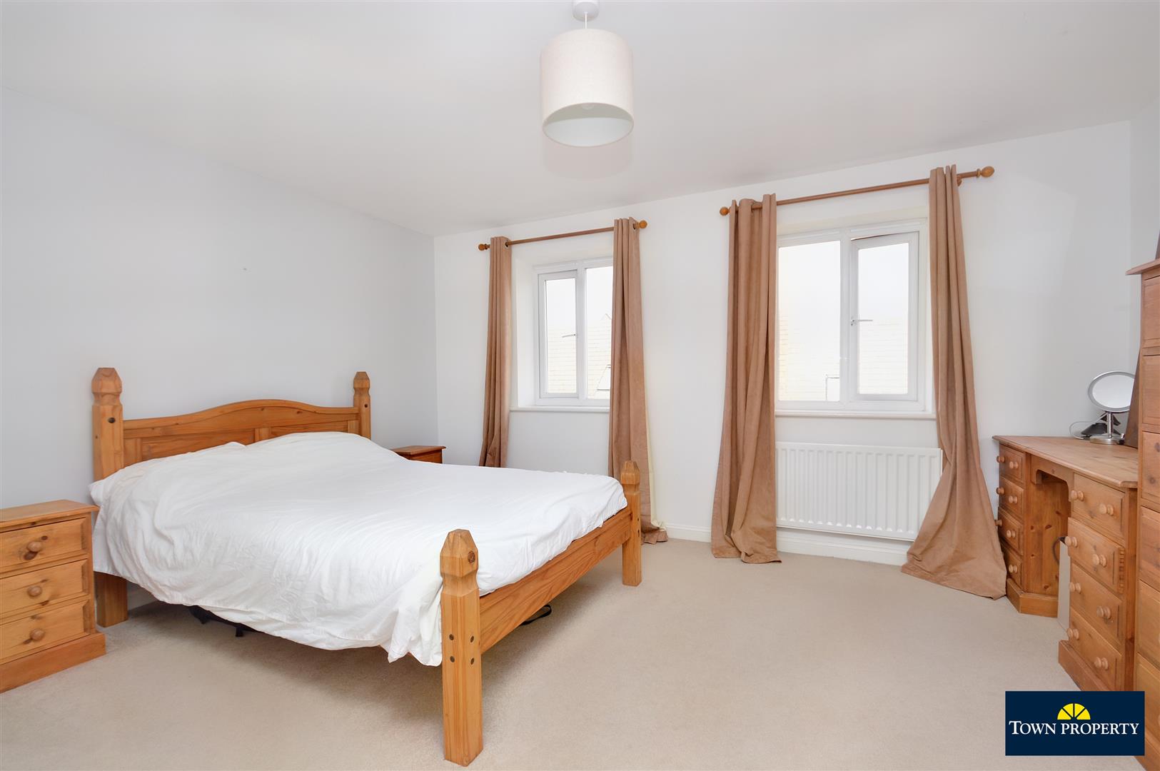 Property Details for Weavers Close Eastbourne East Sussex BN21 2BH